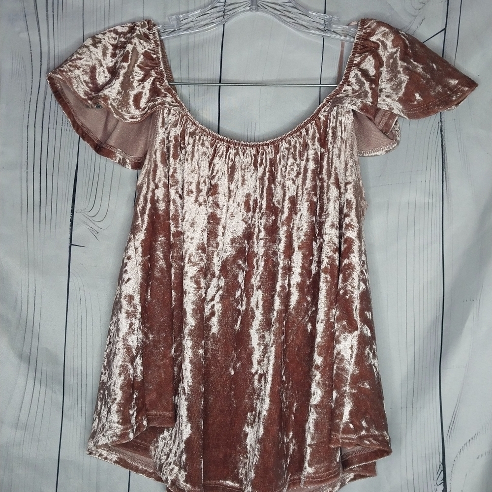 Active USA Crushed Velvet Off The Shoulder Flutter Sleeve Boho 90’s Flowy top
